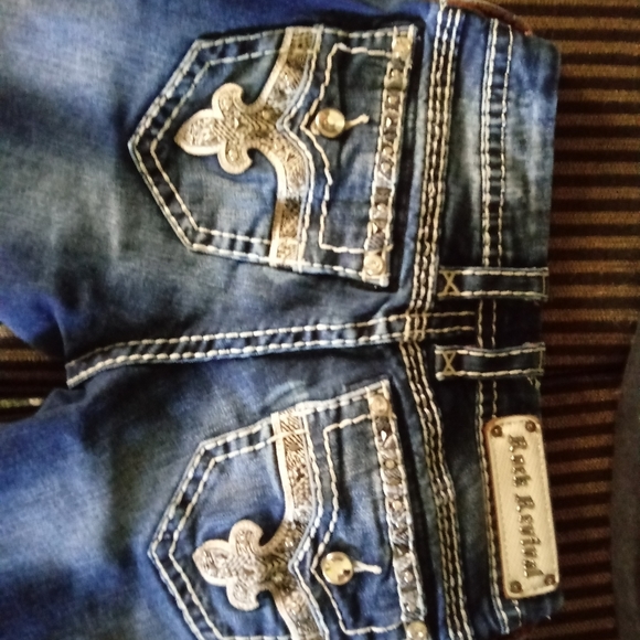 rock revival jeans store near me